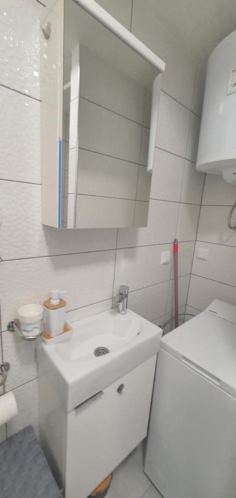 Stan 111 Lägenhet Orasje Exteriör bild