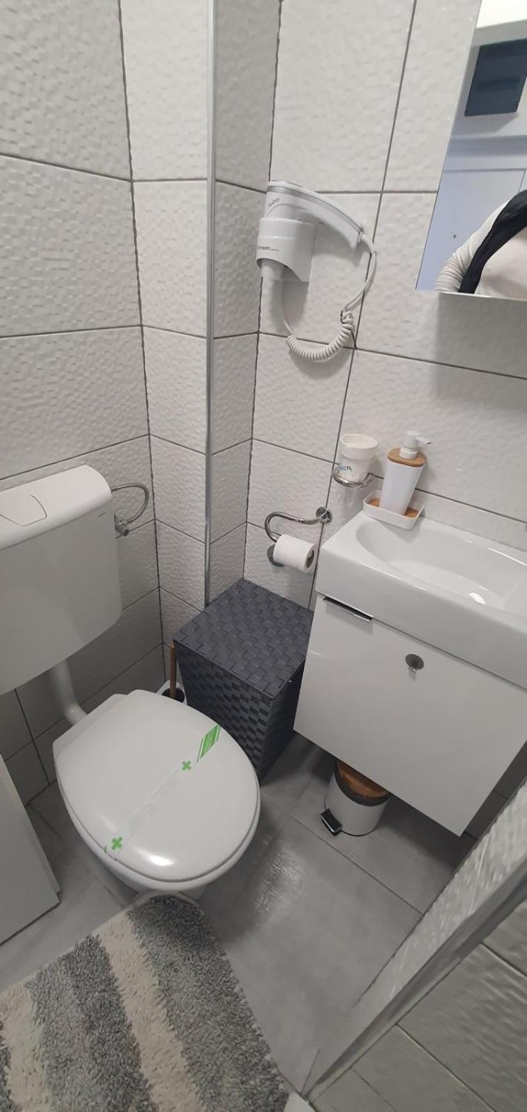 Stan 111 Lägenhet Orasje Exteriör bild